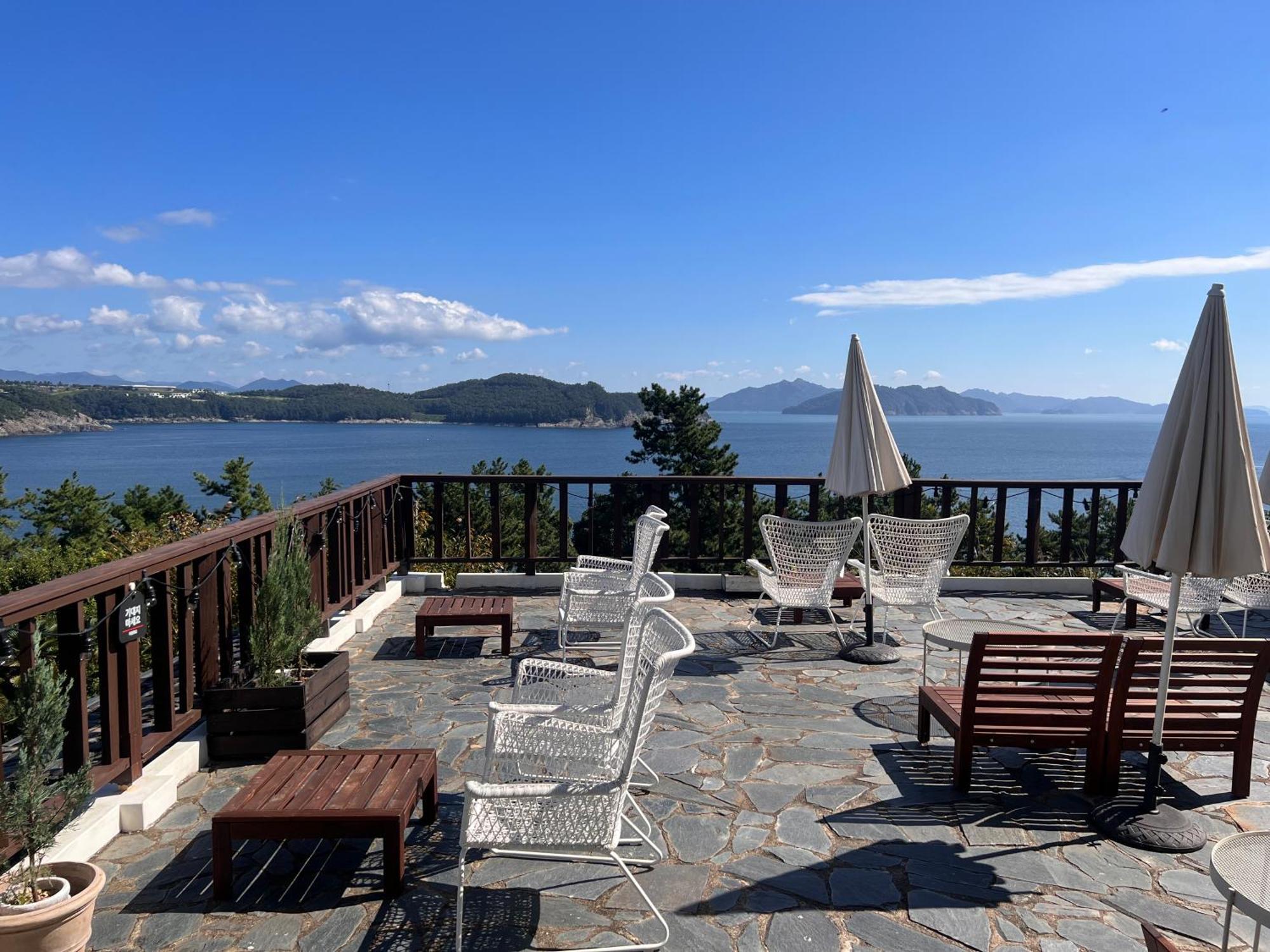 Country House Exclamation Mark & Comma Namhae Esterno foto