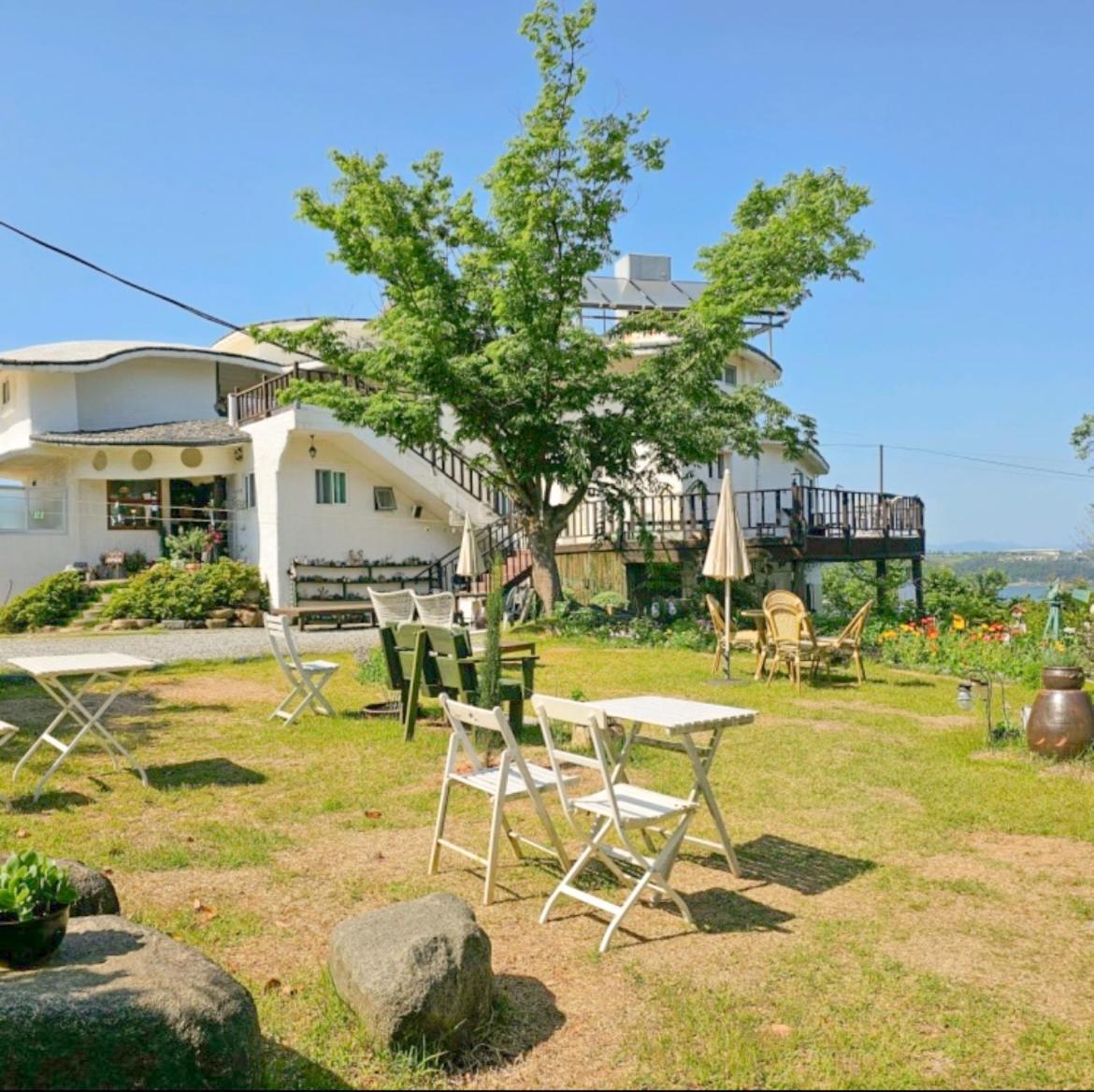 Country House Exclamation Mark & Comma Villa Namhae Esterno foto