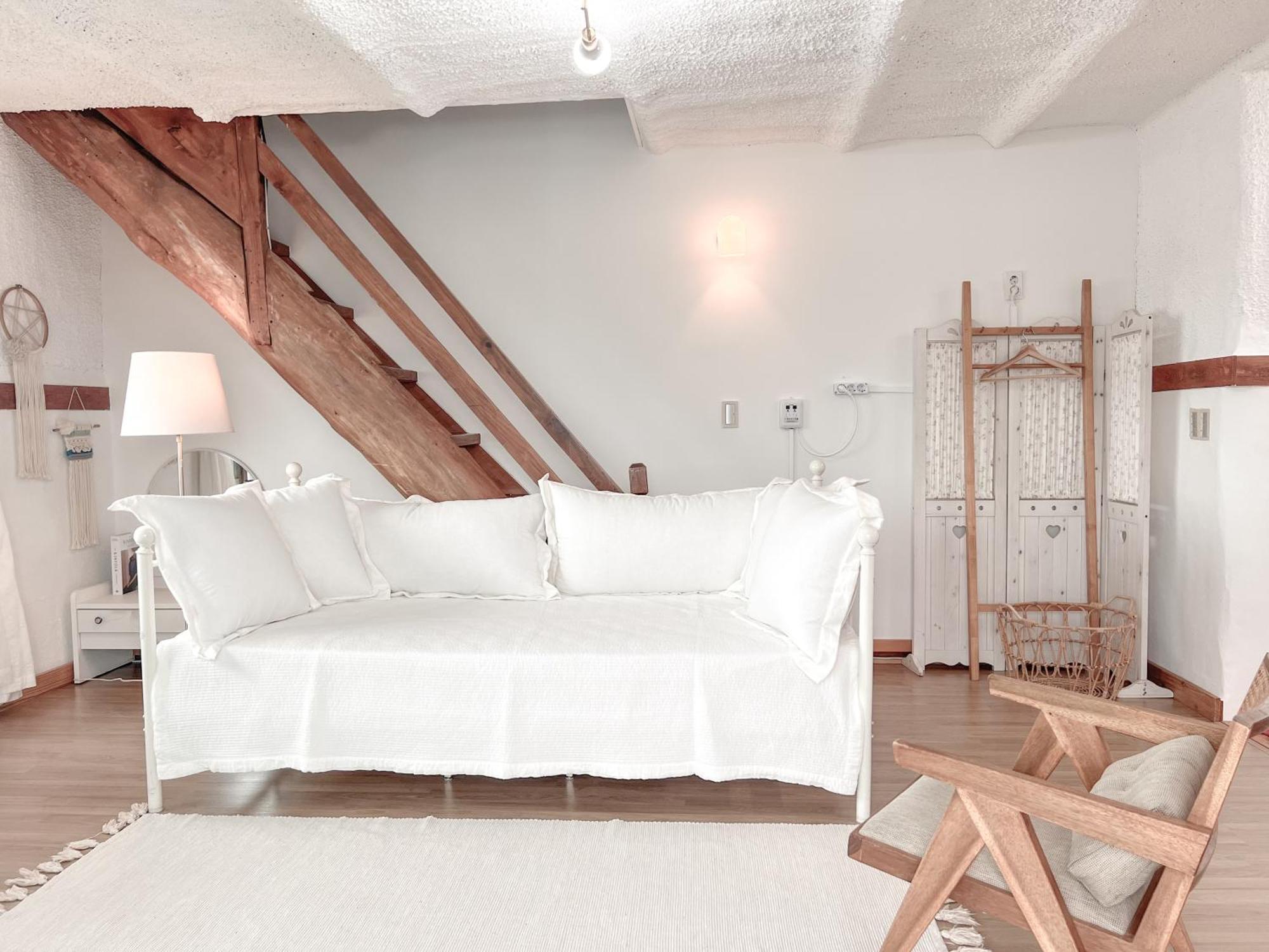 Country House Exclamation Mark & Comma Namhae Esterno foto
